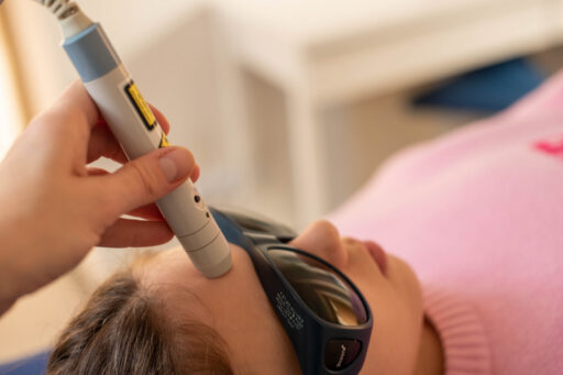 Fizjoterapia wspierająca drożność zatok u dzieci i dorosłych