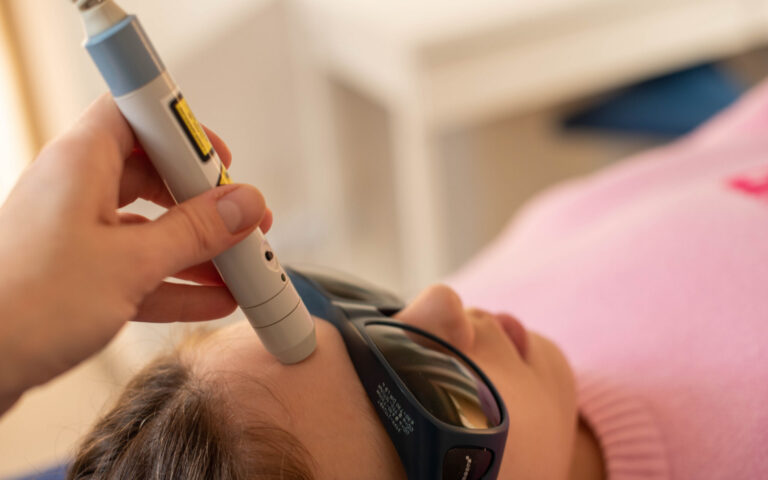 Fizjoterapia wspierająca drożność zatok u dzieci i dorosłych